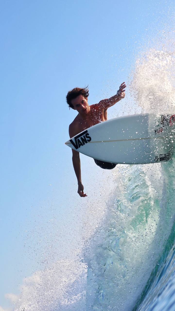 Спот WAVERIDERS